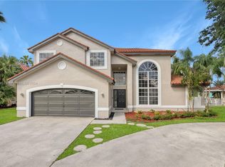 704 NW 177th Ave, Pembroke Pines, FL 33029