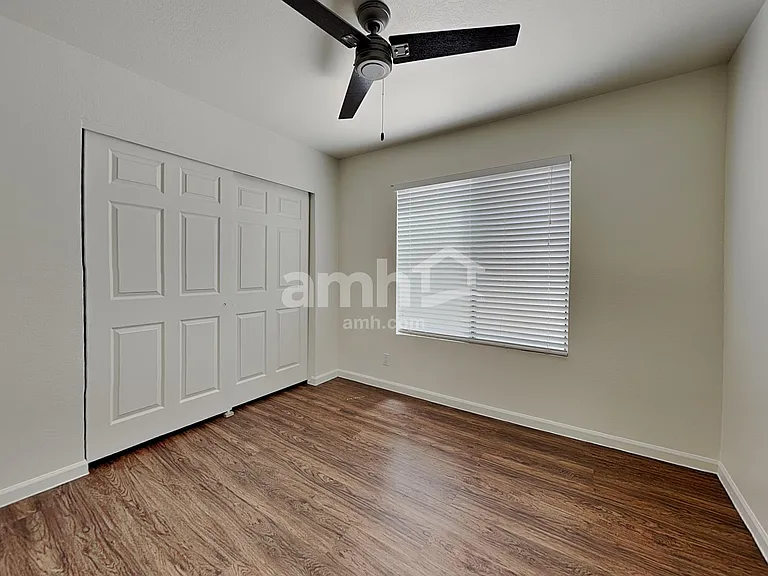11106 E Becker Ln — Photo 15