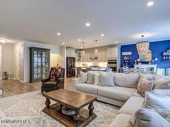 56 Eckert Drive #4204, Lincroft, NJ 07738