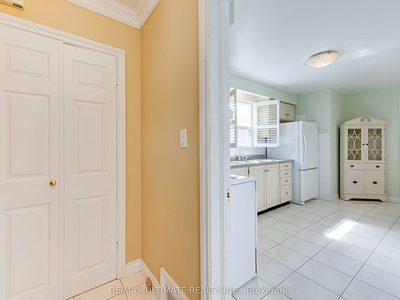2nd image of 164 Katherine Rd