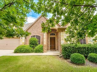 613 W Bend Blvd, Burleson, TX 76028