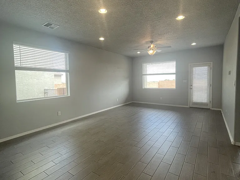 4839 Blackburn Rd NE — Photo 11