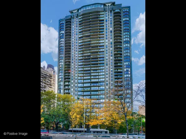 1040 N Lake Shore Dr APT 17D, Chicago, IL 60611