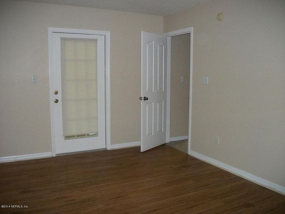 4th image of 111 Karen Dr