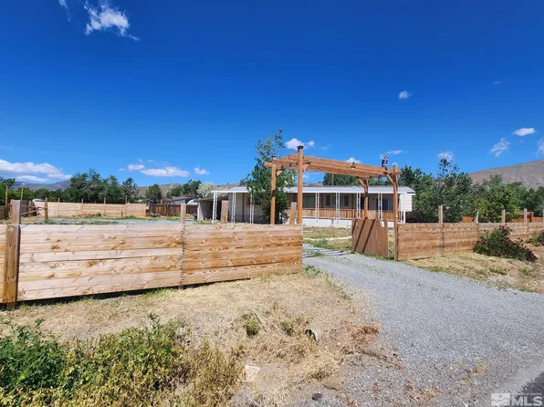 17910 Fantail Cir, Reno, NV 89508