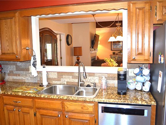 3rd image of 1800 Capps Rd APT 14