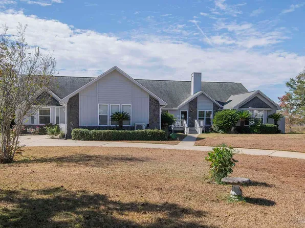 7451 San Ramon Dr, Milton, FL 32583