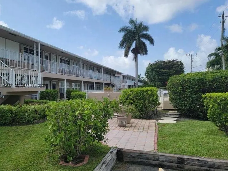 500 Layne Blvd #14