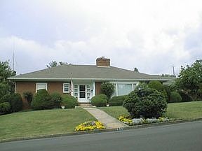 2nd image of 435 New York Ave