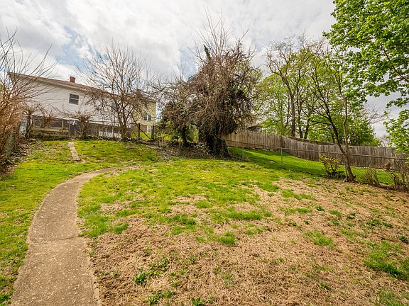 4th image of 276 E Miller Ave