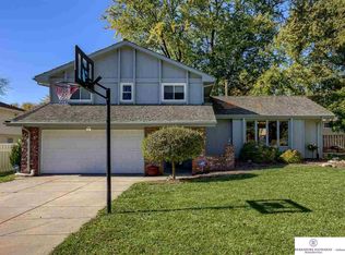 2524 S 166th St, Omaha, NE 68130