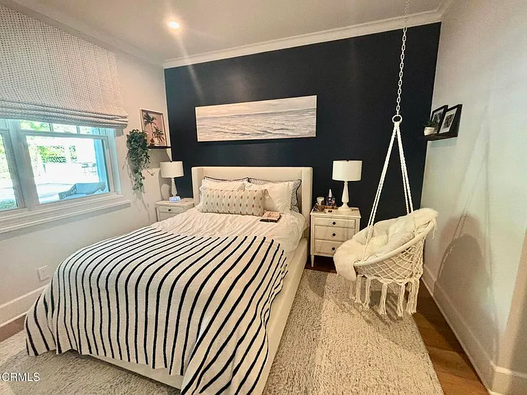 91 E Bonita Ave — Photo 31