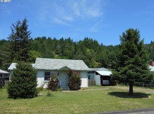 47865 W 1st St, Oakridge, OR 97463