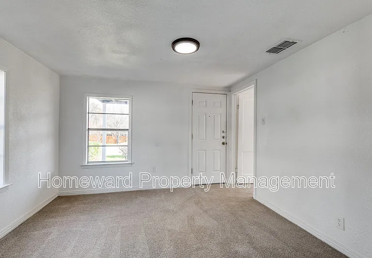 5529 Diaz Ave — Photo 9