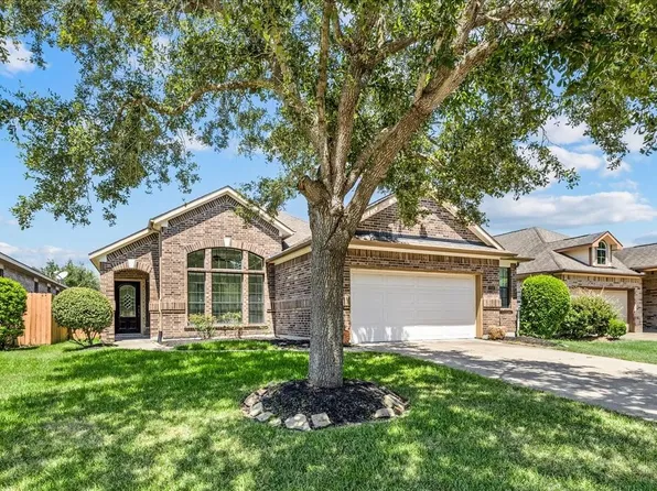 2896 Torano Cir, League City, TX 77573