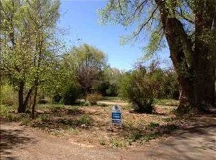 411 Cordoba, Taos, NM 87571