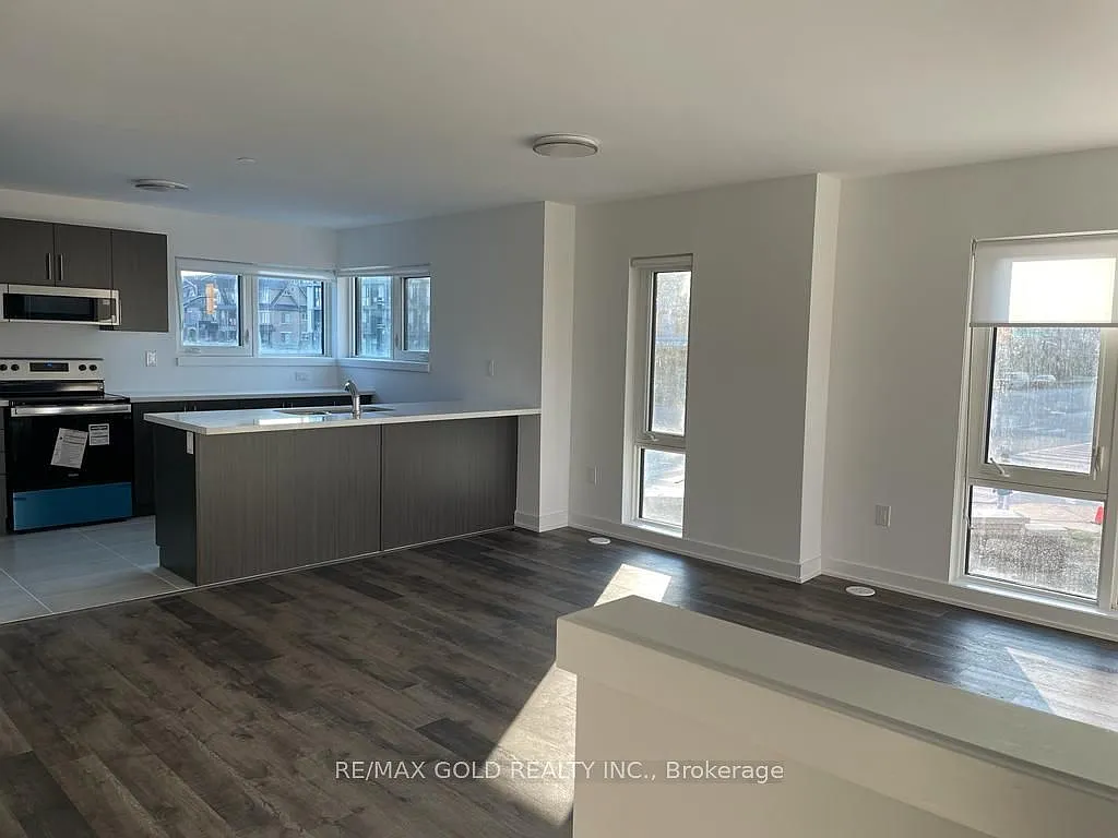 3 bed, $2,750 — Photo 4