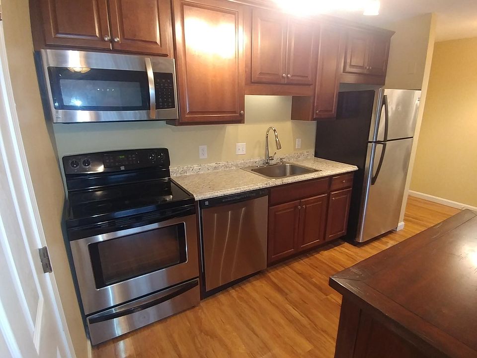 1st image of 28 Mercury Dr #B