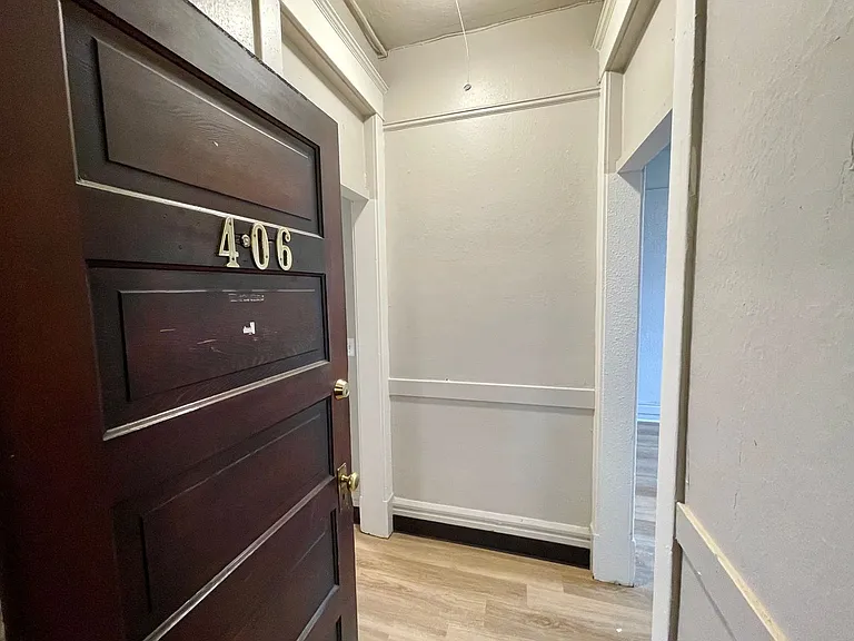 106 S Cedar St — Photo 22