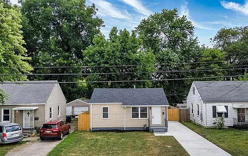 3515 Bells Ln Photo 1