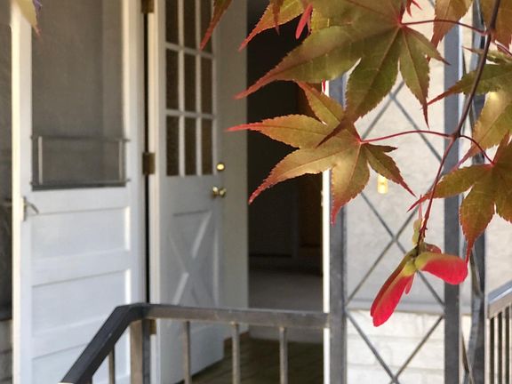 2nd image of 219 Encina Ave