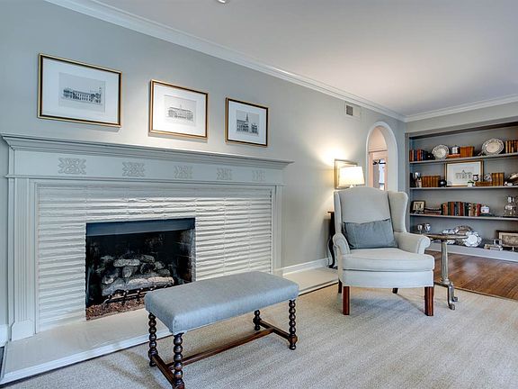 4th image of 236 Saint Andrews Fairway Dr