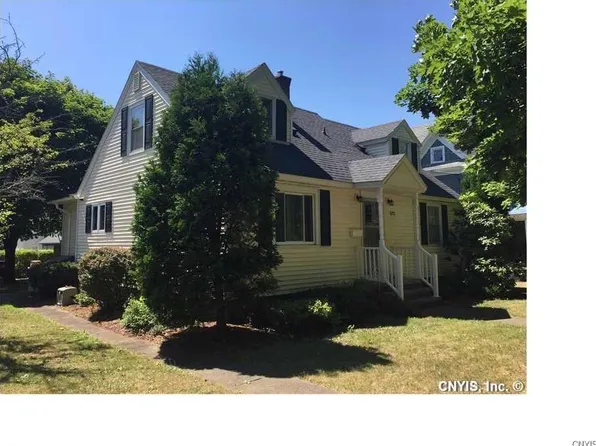 572 W 1st St S, Fulton, NY 13069