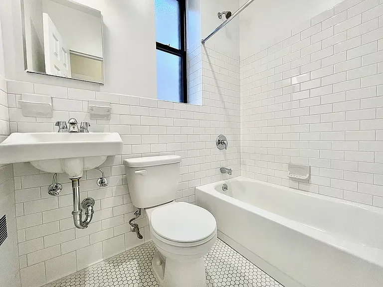 129 E 90th St #5W — Photo 16