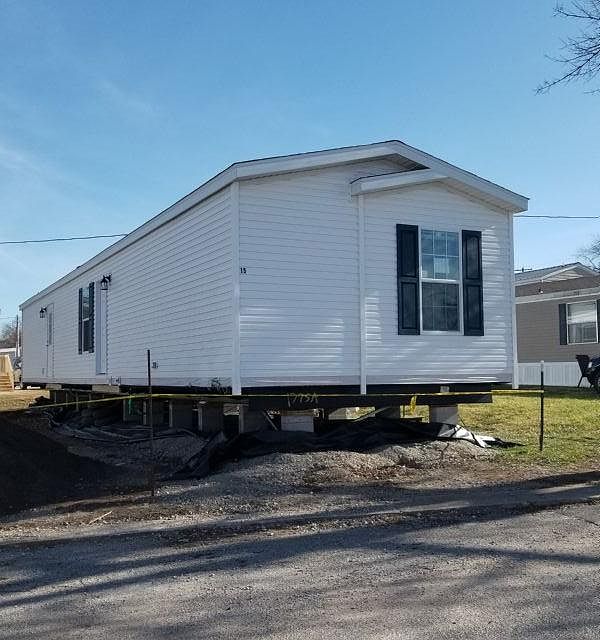 1st image of 15 Aster Ln