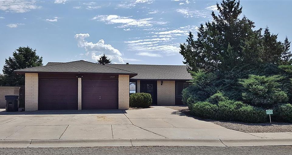 1st image of 1709 Juniper Dr