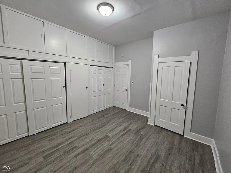 224 Iowa St — Photo 8
