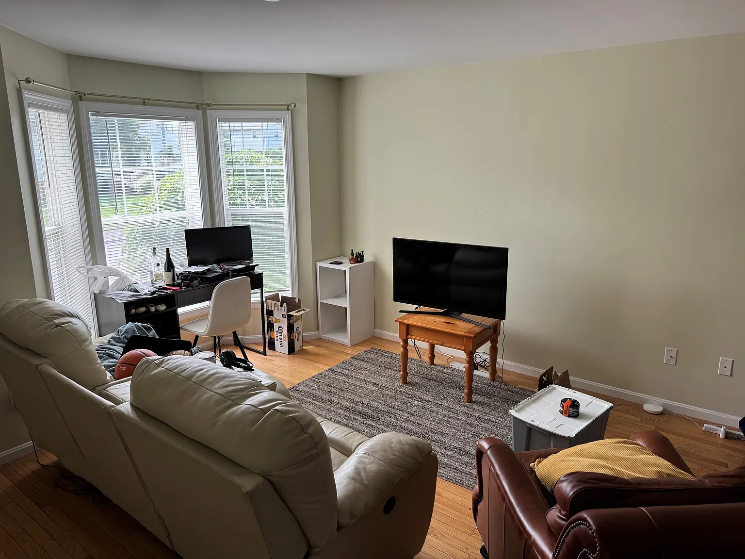 3 bed, 2.5 bath, 1778 sqft, $3,450 — Photo 1