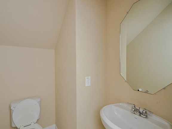 10002Sally-15_09122017