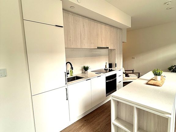 3rd image of 89 Church St #305