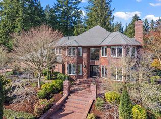 16235 SW Falcon Dr, Beaverton, OR 97007