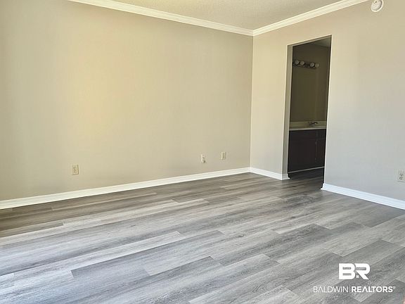 5th image of 200 Parma Dr #P1