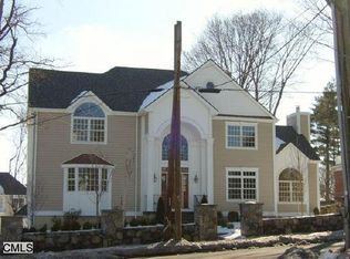 5 Emily Court St, Stamford, CT 06906