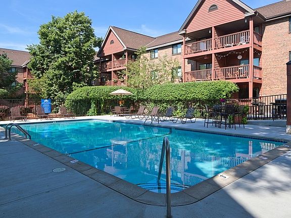 2nd image of 1322 Alton St APT 207