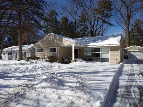 1909 Iroquois St, Traverse City, MI 49686