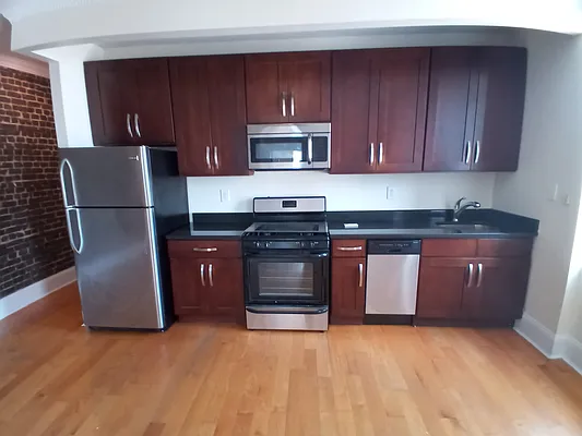 Rented by Sido New York LLC | media 4