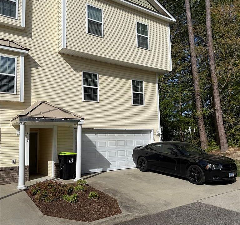 1st image of 828 Skelton Way