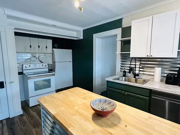 107 Water St — Photo 10