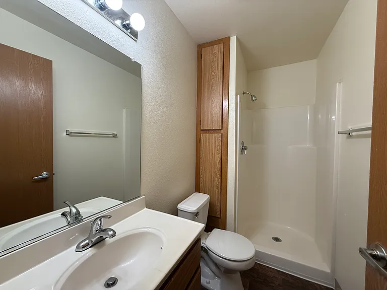 Alder Crossing Apartments — Photo 8