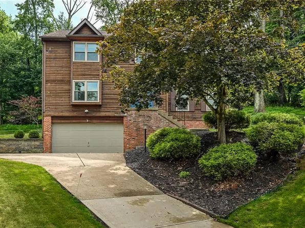 4252 Forest Glen Dr, Allison Park, PA 15101