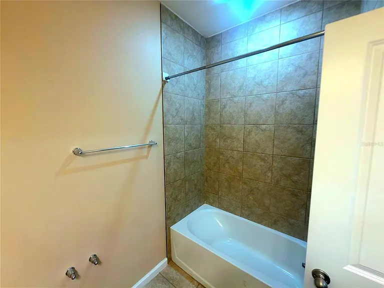 5583 Toulouse Ln — Photo 20
