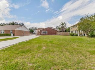 3201 Laurel Dr, Gulf Breeze, FL 32563
