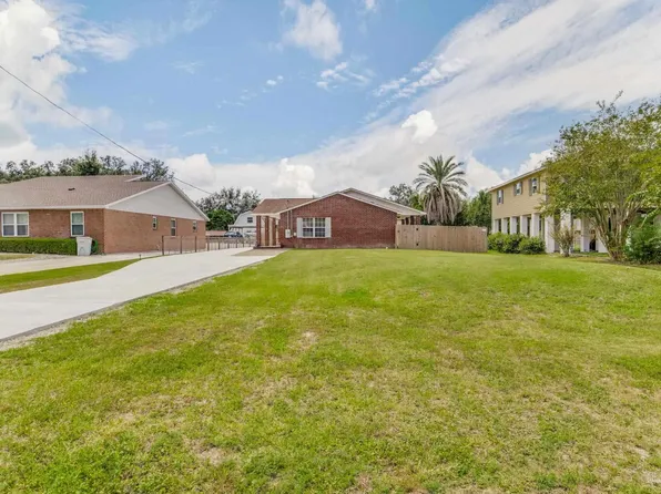 3201 Laurel Dr, Gulf Breeze, FL 32563