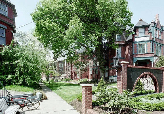 406 Fountain Court — Photo 18