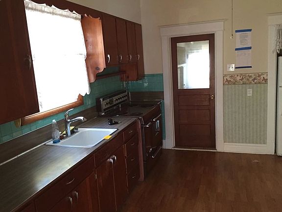 5th image of 1224 W Hayward Ave