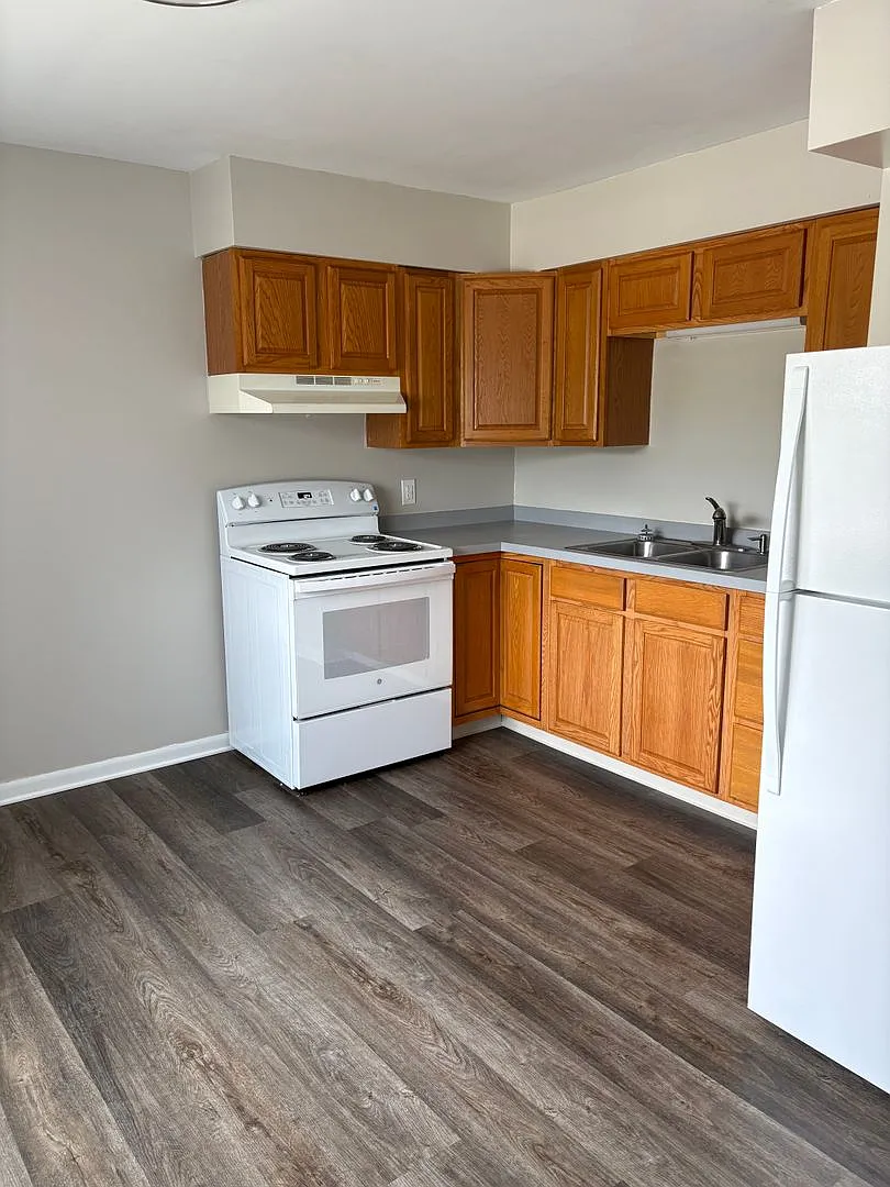 Park Place Apartments (GL62, LLC) — Photo 3